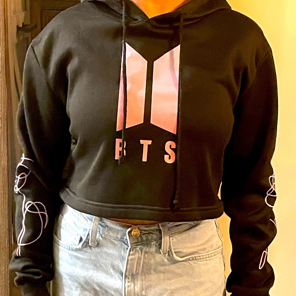 BTS Merch | TWO-Crop top Hoodie | Size Sm 💖